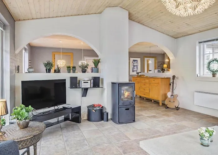Casa de Férias 10843-ulfborg-baekbyvej-81 *